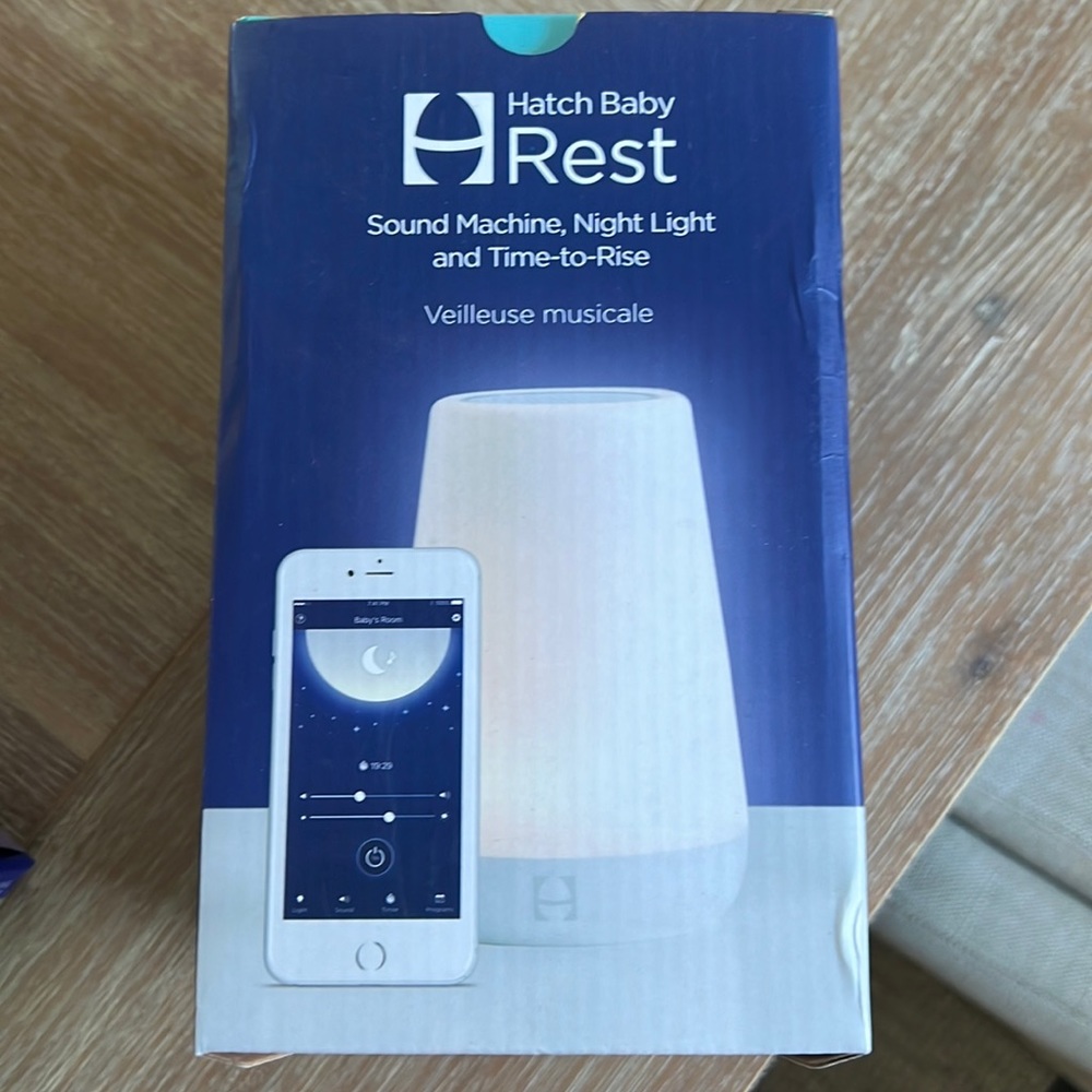Hatch Rest Sound Machine, Night Light & Time-To-Rise